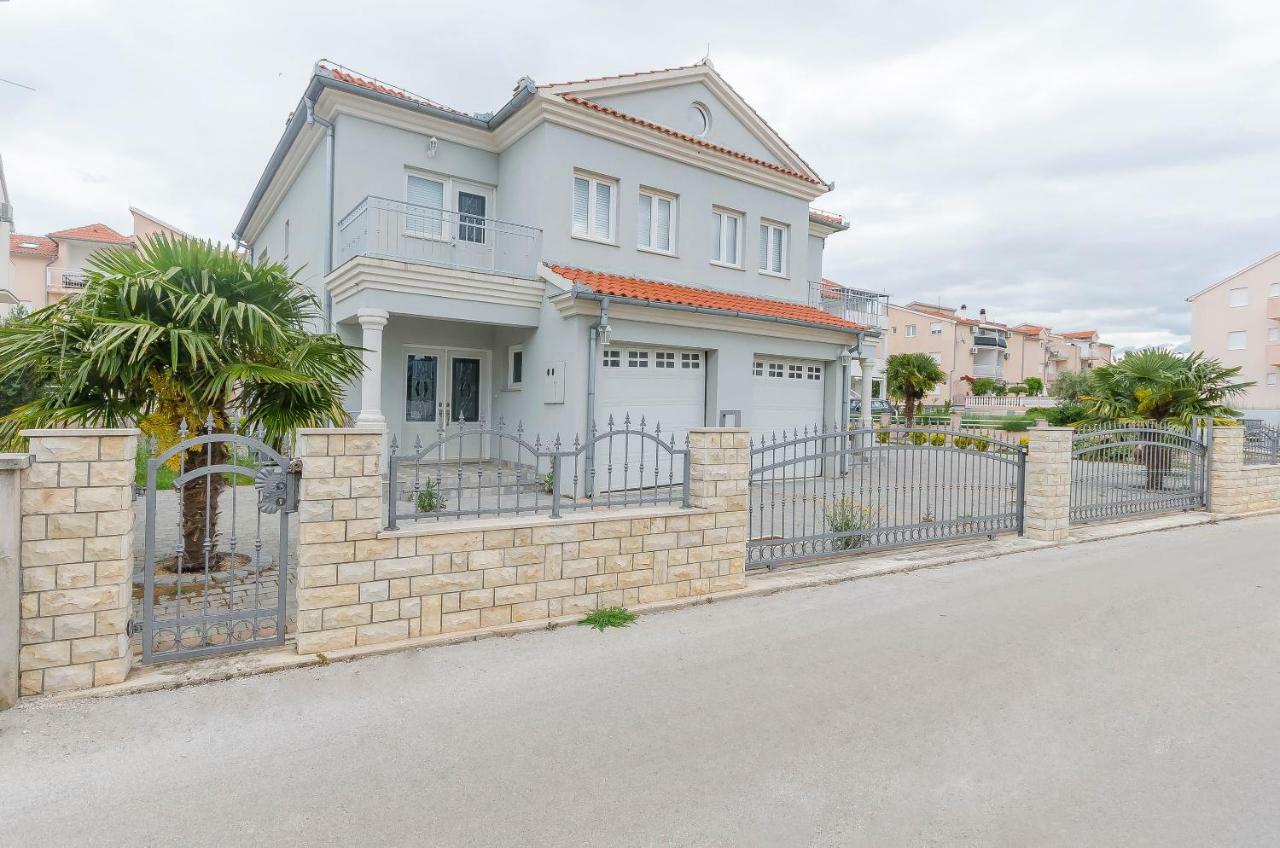 Apartment Canada Dream Vacation Срима Экстерьер фото