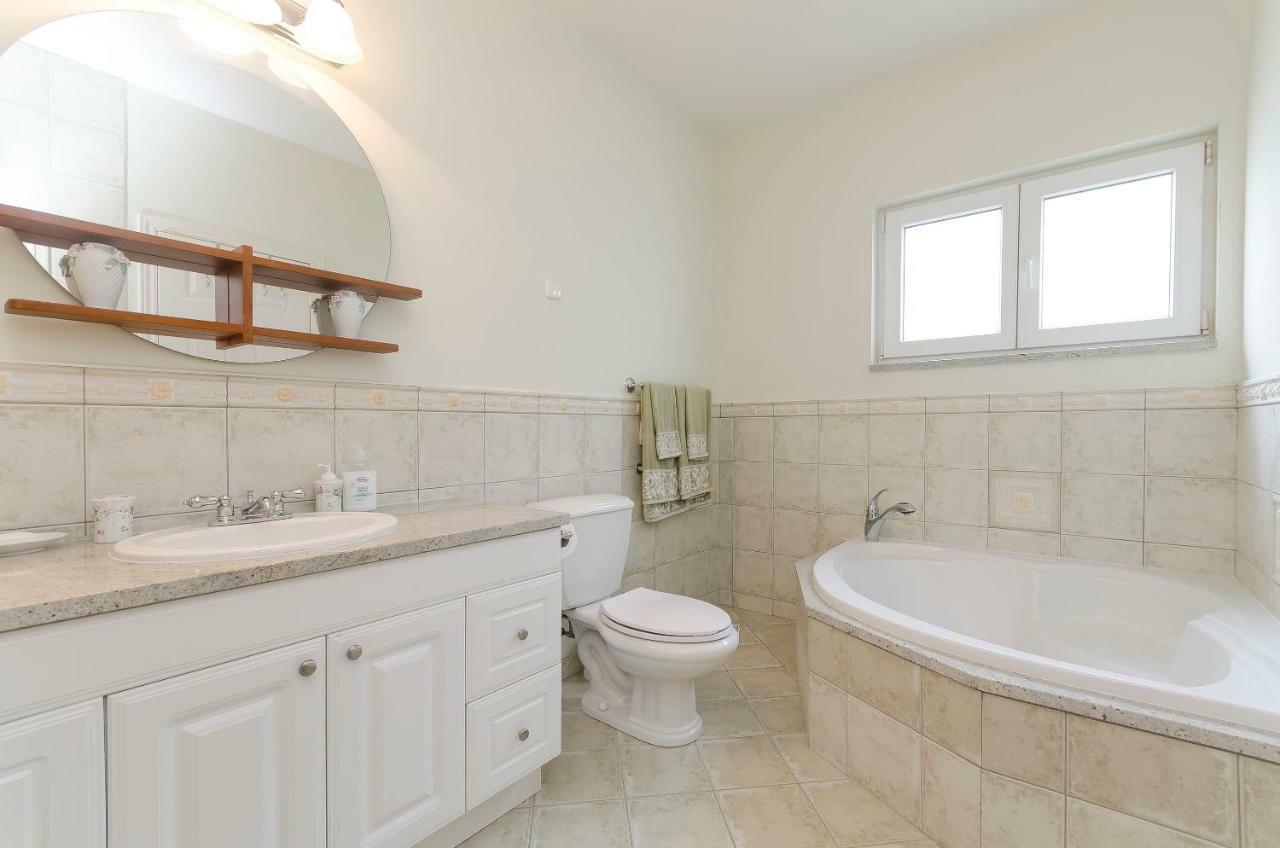 Apartment Canada Dream Vacation Срима Экстерьер фото