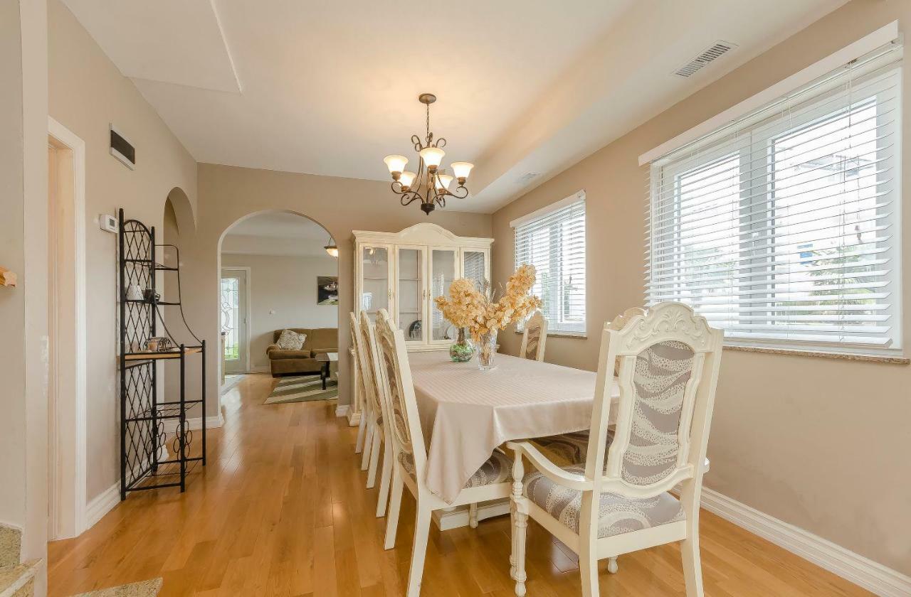 Apartment Canada Dream Vacation Срима Экстерьер фото